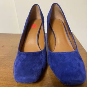 Halston High Heel